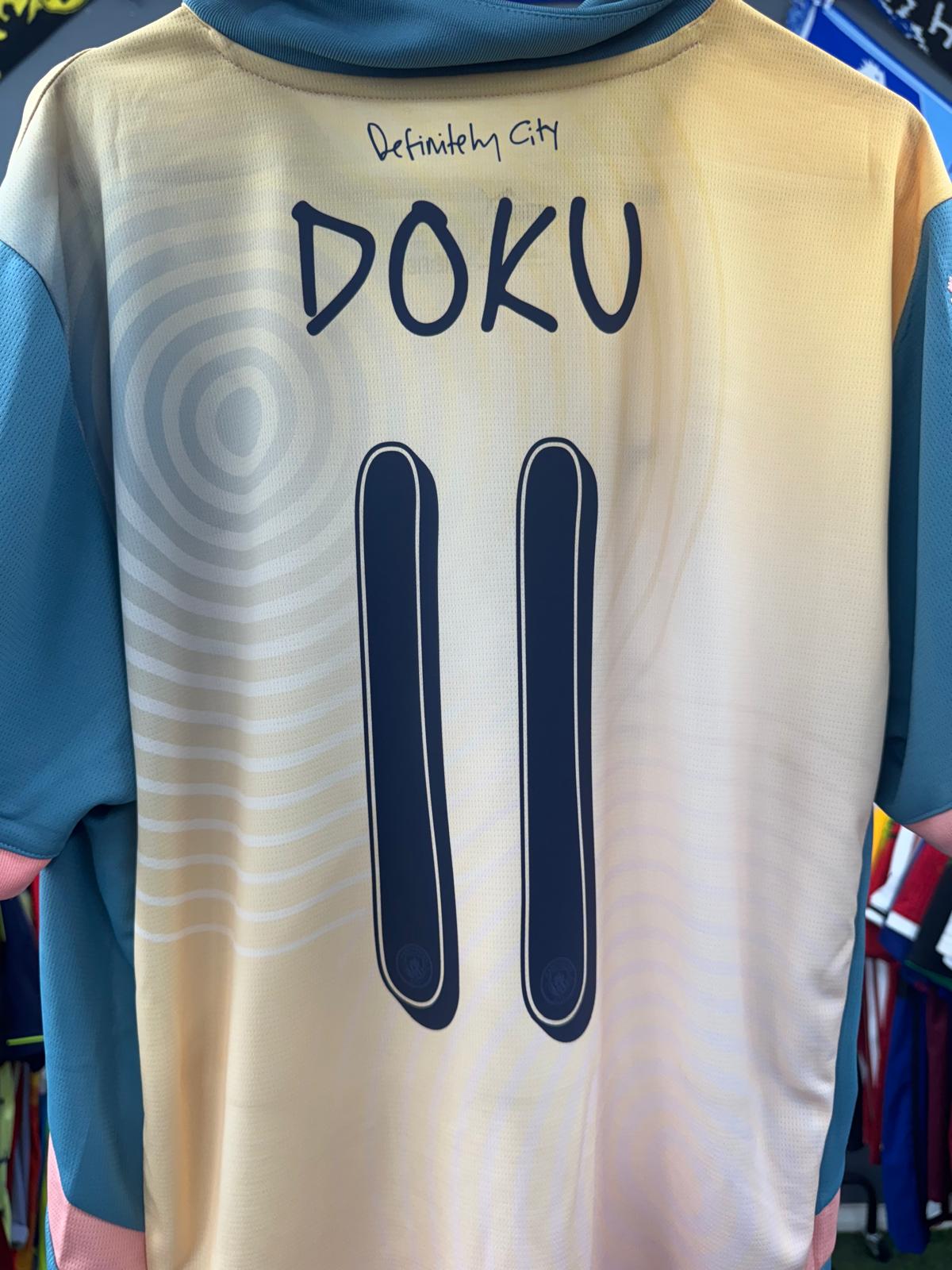 Manchester City 2024/25 - Fourth Shirt - Doku 11 - M - BNWT