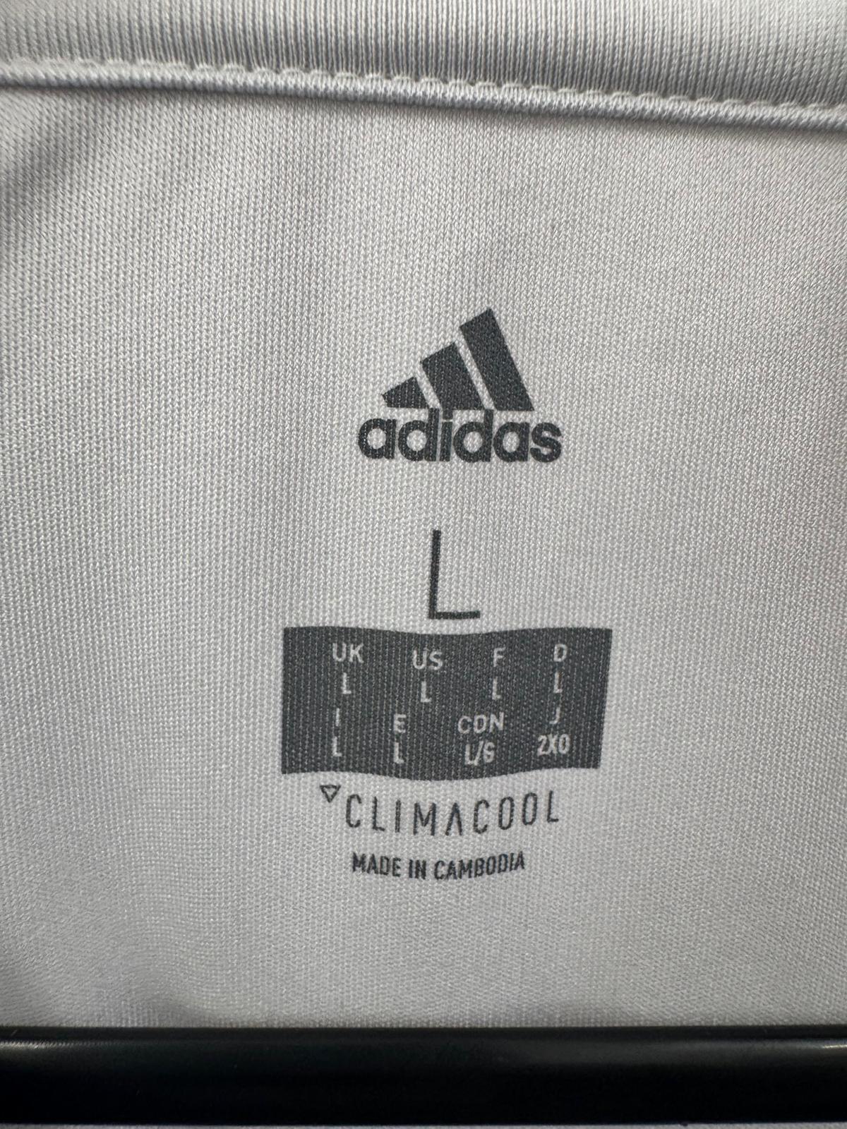 Manchester United 2017/18 - Third Shirt - L