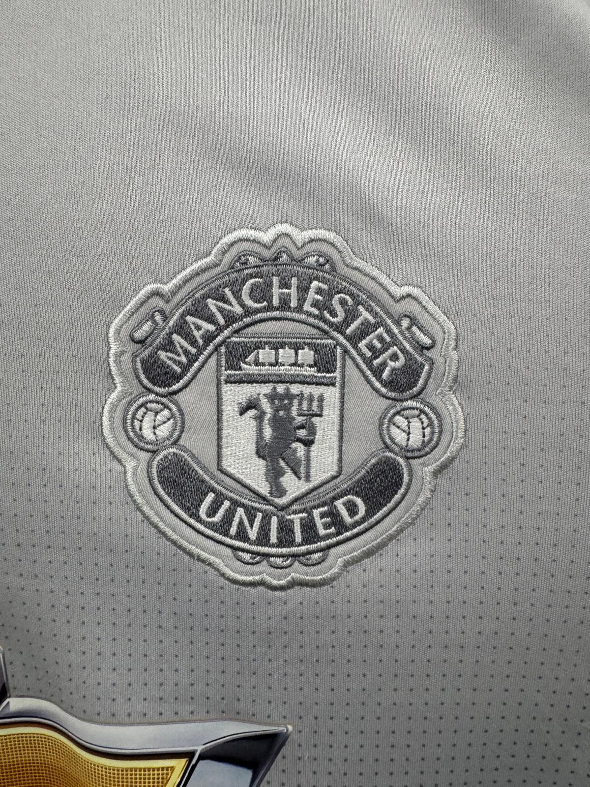 Manchester United 2017/18 - Third Shirt - L