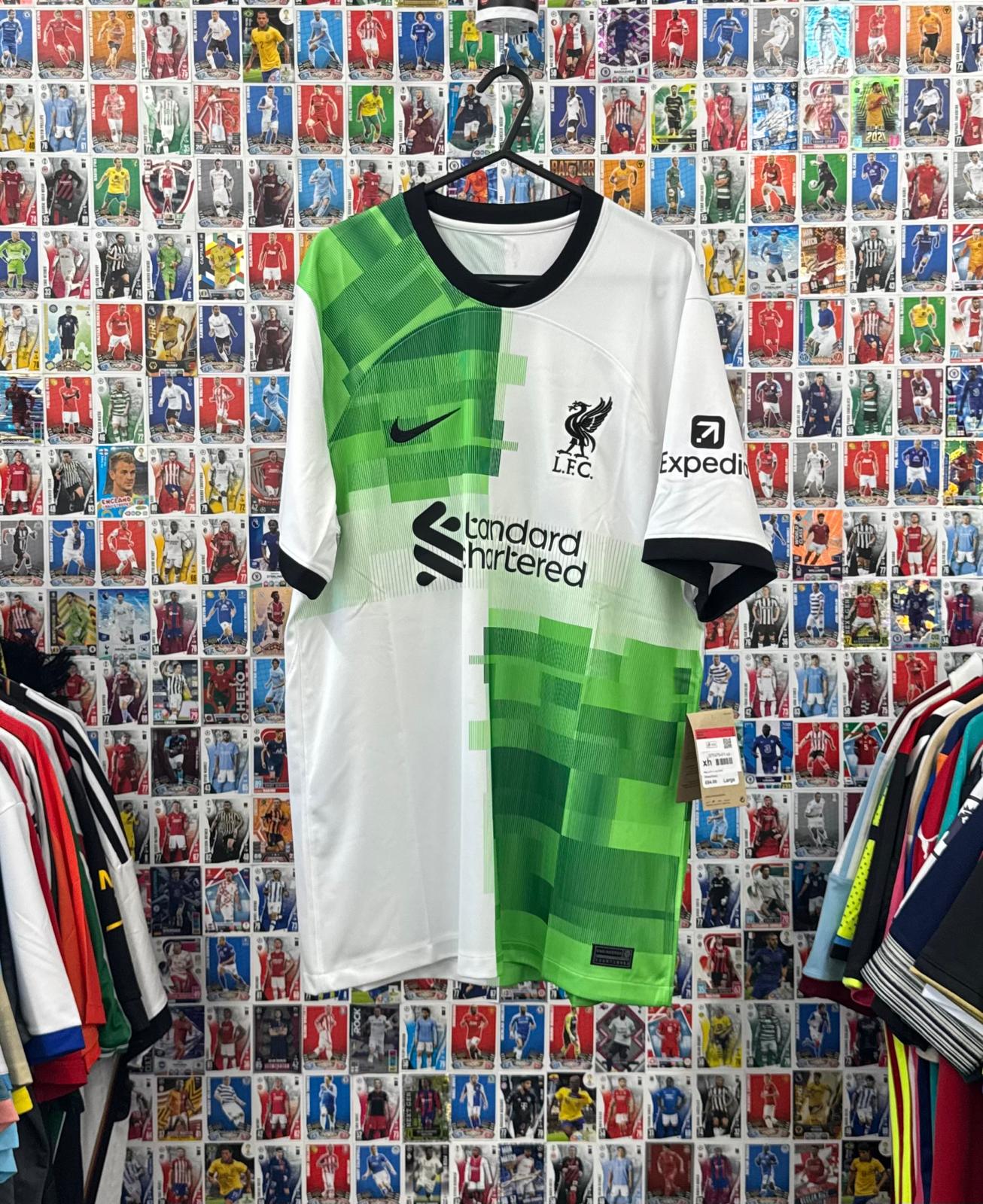 Liverpool 2023/24 - Away Shirt - L - BNWT