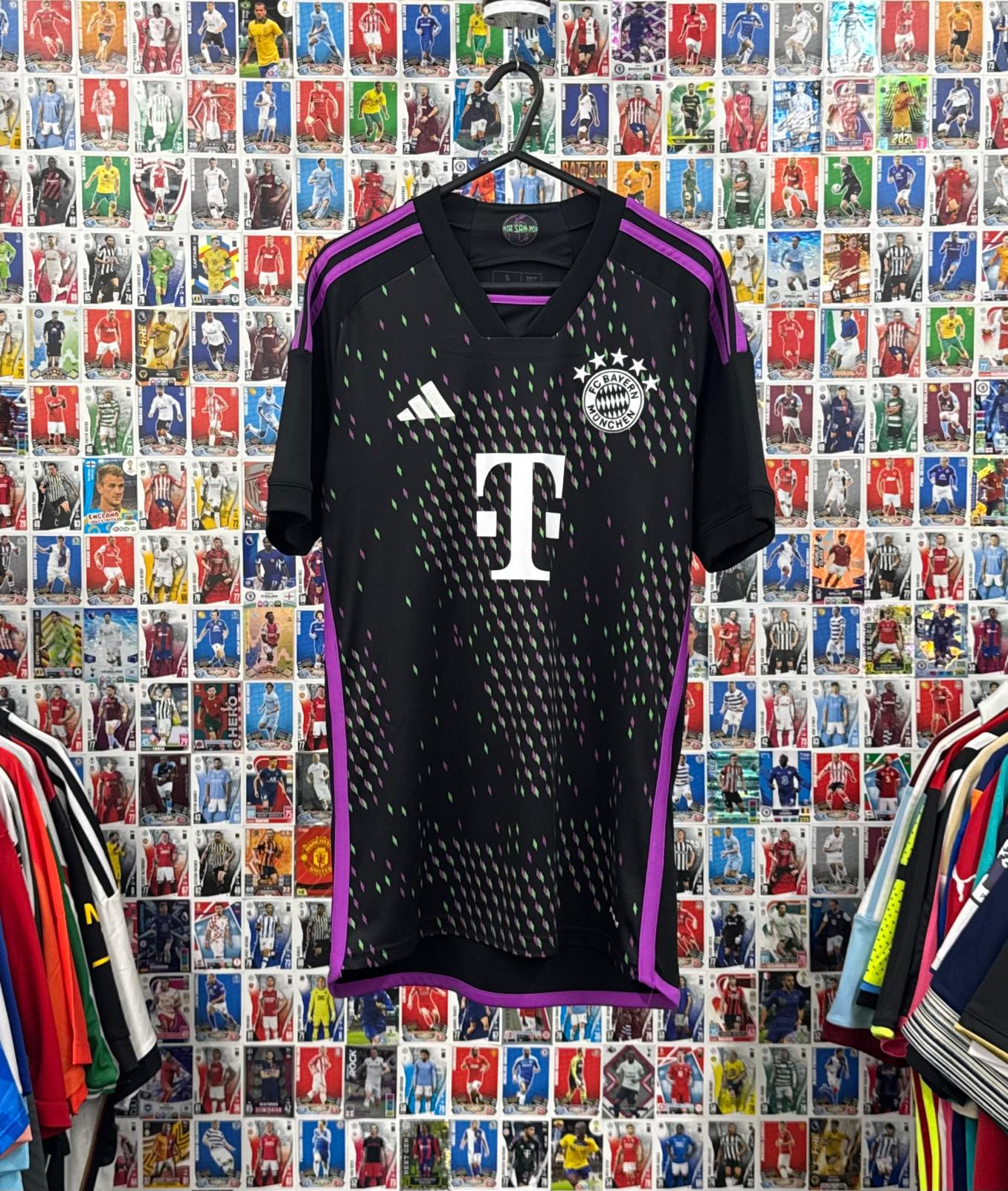 Bayern Munich 2023/24 - Away Shirt - Musiala 42 - S