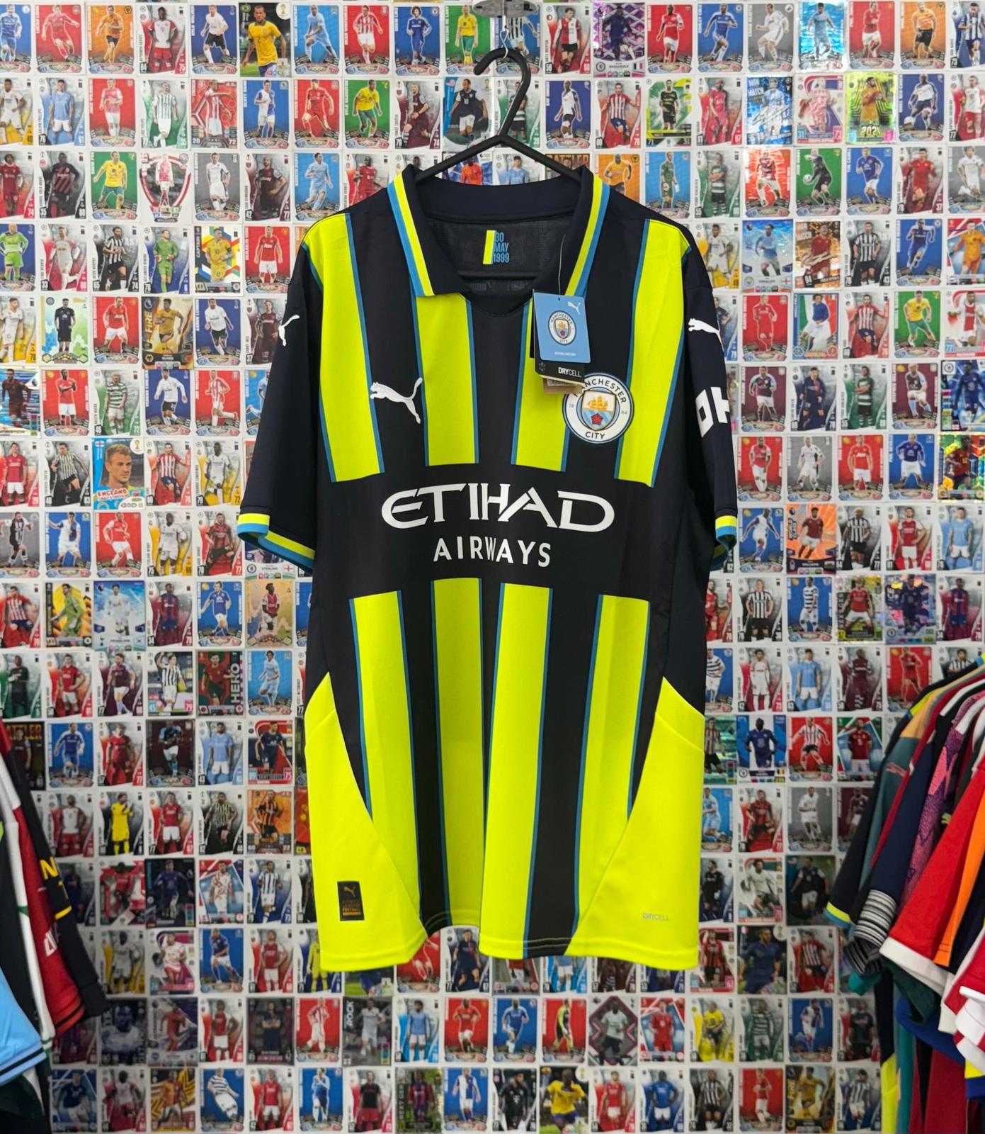 Manchester City 2024/25 - Away Shirt - L - BNWT