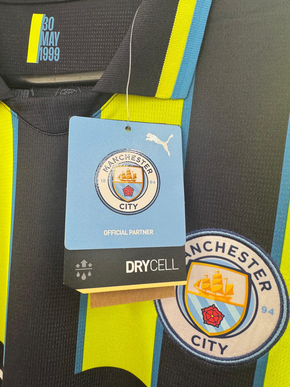Manchester City 2024/25 - Away Shirt - L - BNWT