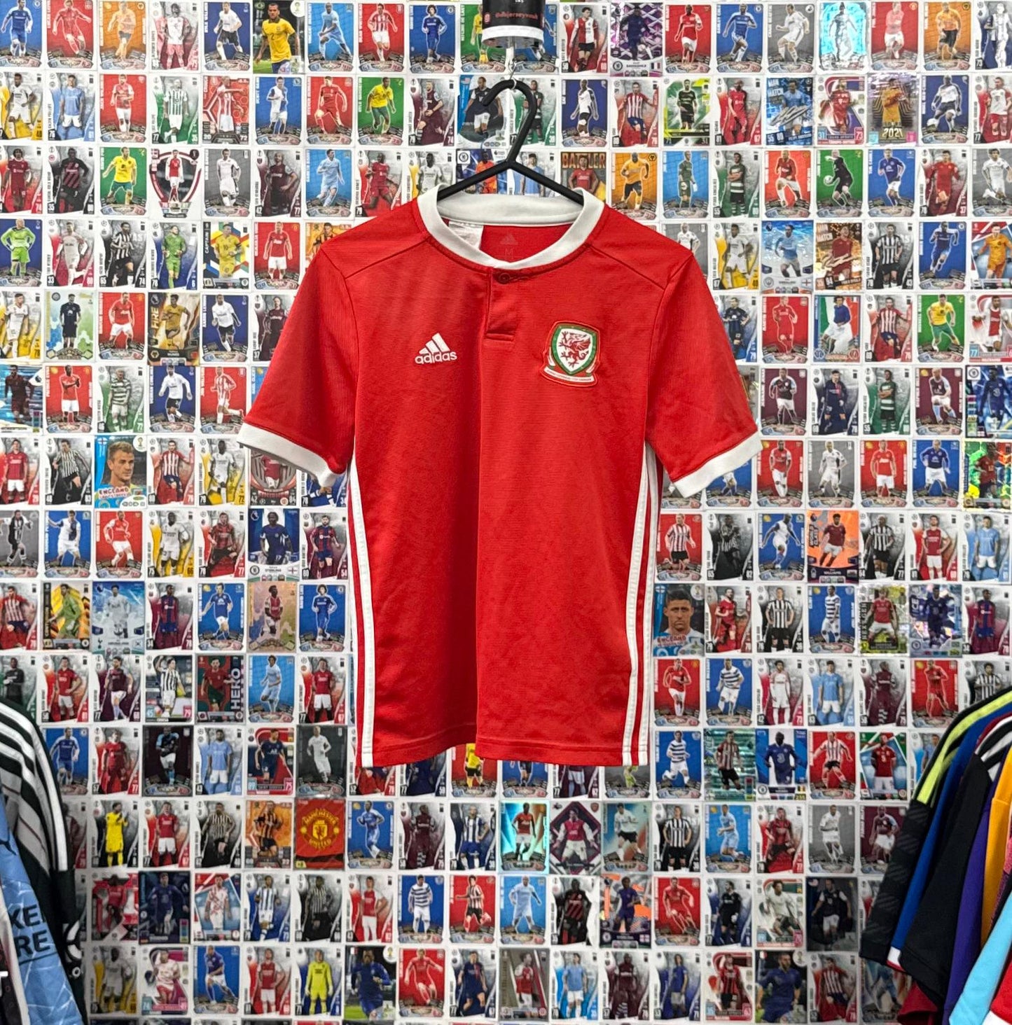 Wales 2018 - Home Shirt - M Boys - Age 9-10
