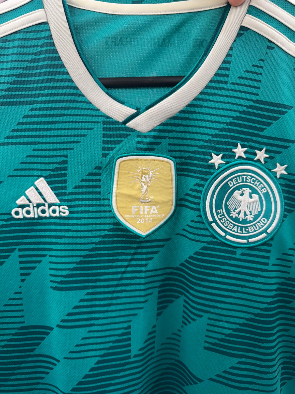 Germany 2018 - Away Shirt - M