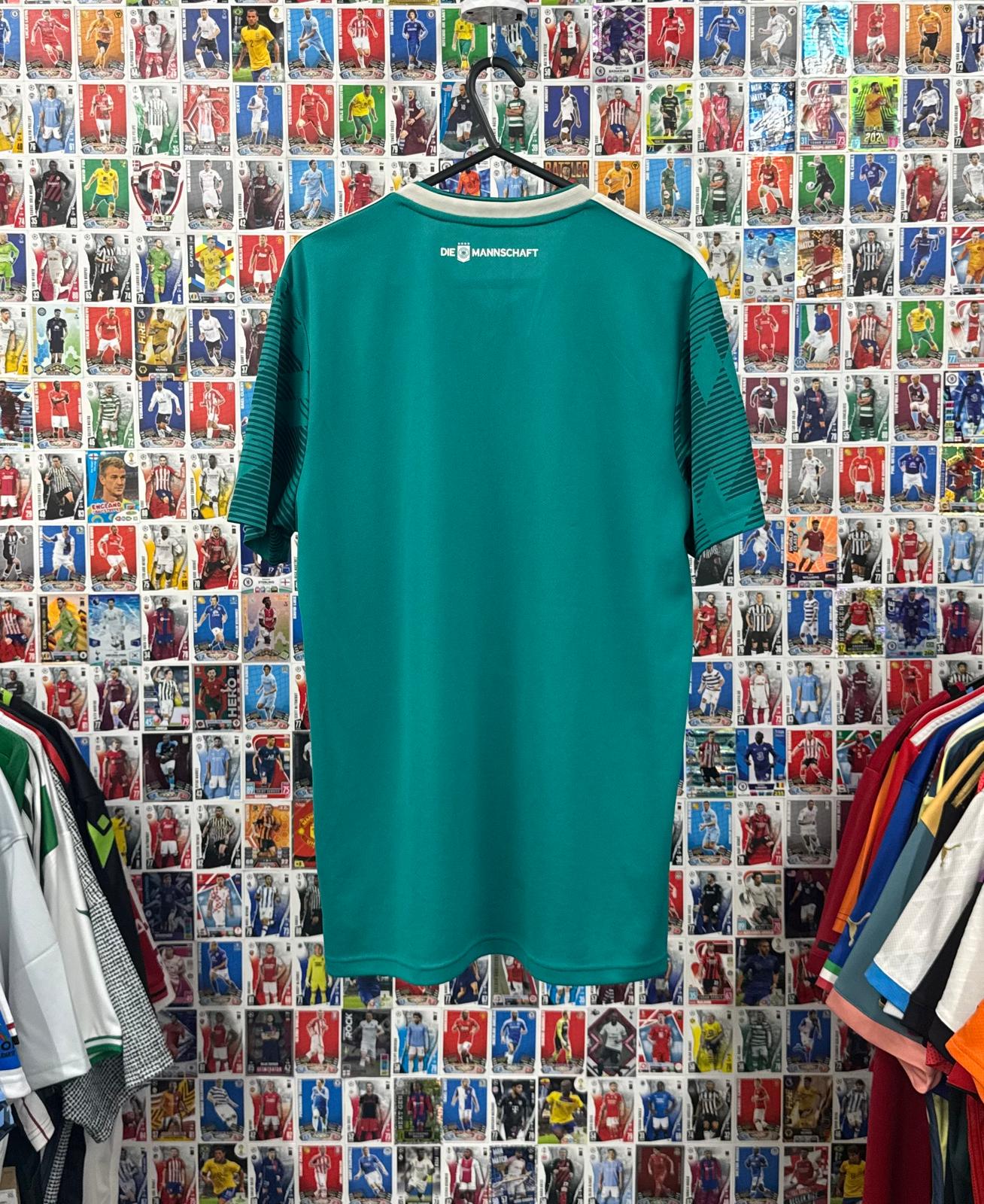 Germany 2018 - Away Shirt - M