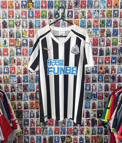 Newcastle United 2018/19 - Home Shirt - M
