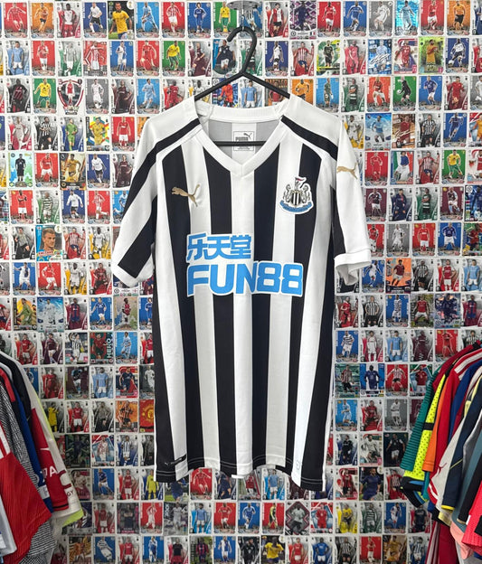 Newcastle United 2018/19 - Home Shirt - M