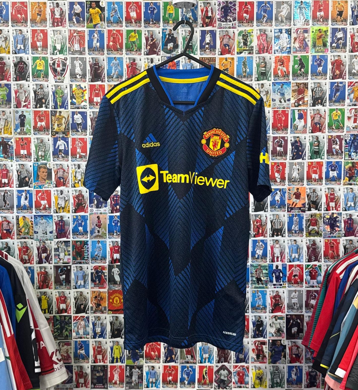 Manchester United 2021/22 - Third Shirt - S