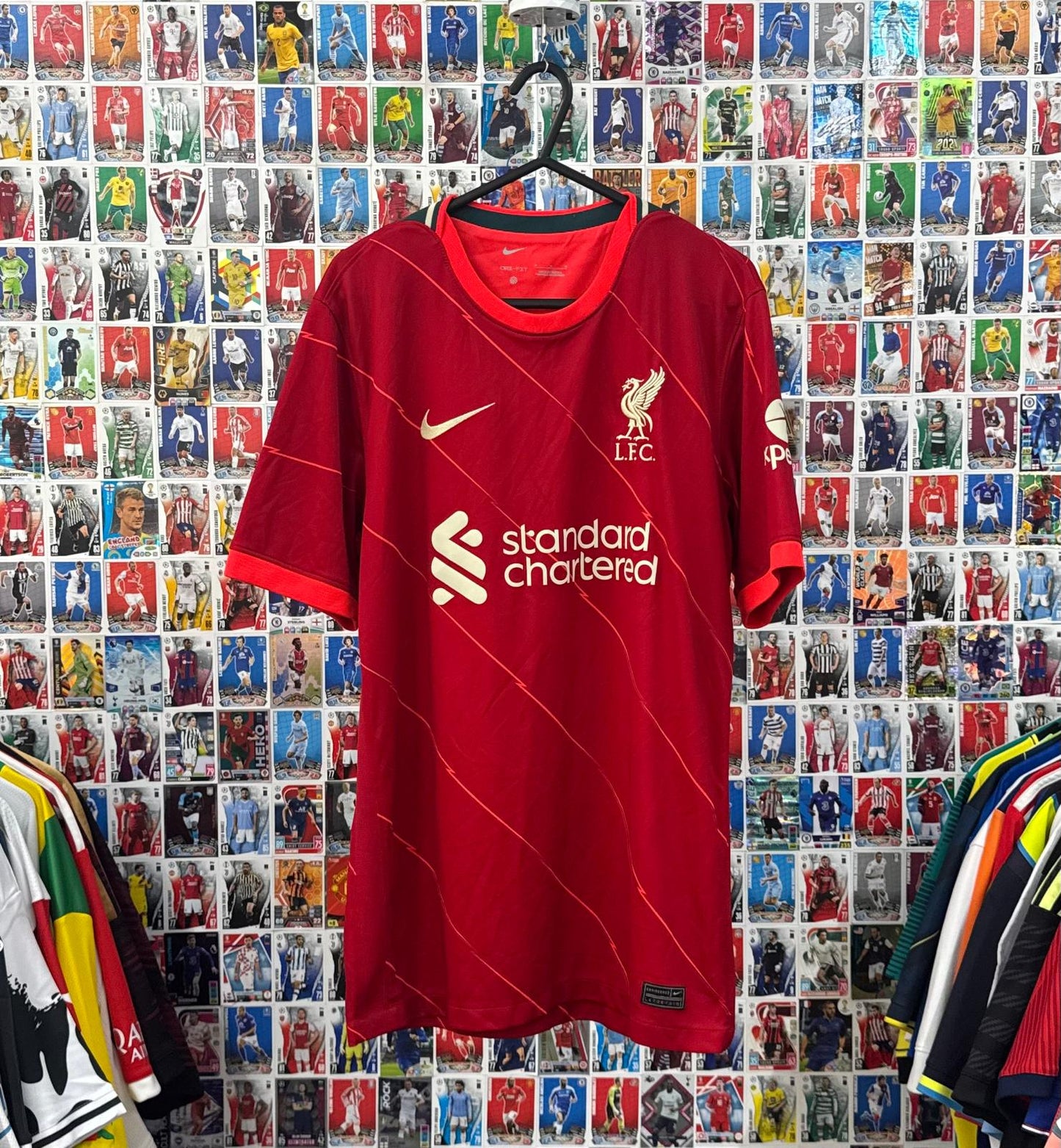 Liverpool 2021/22 - Home Shirt - M