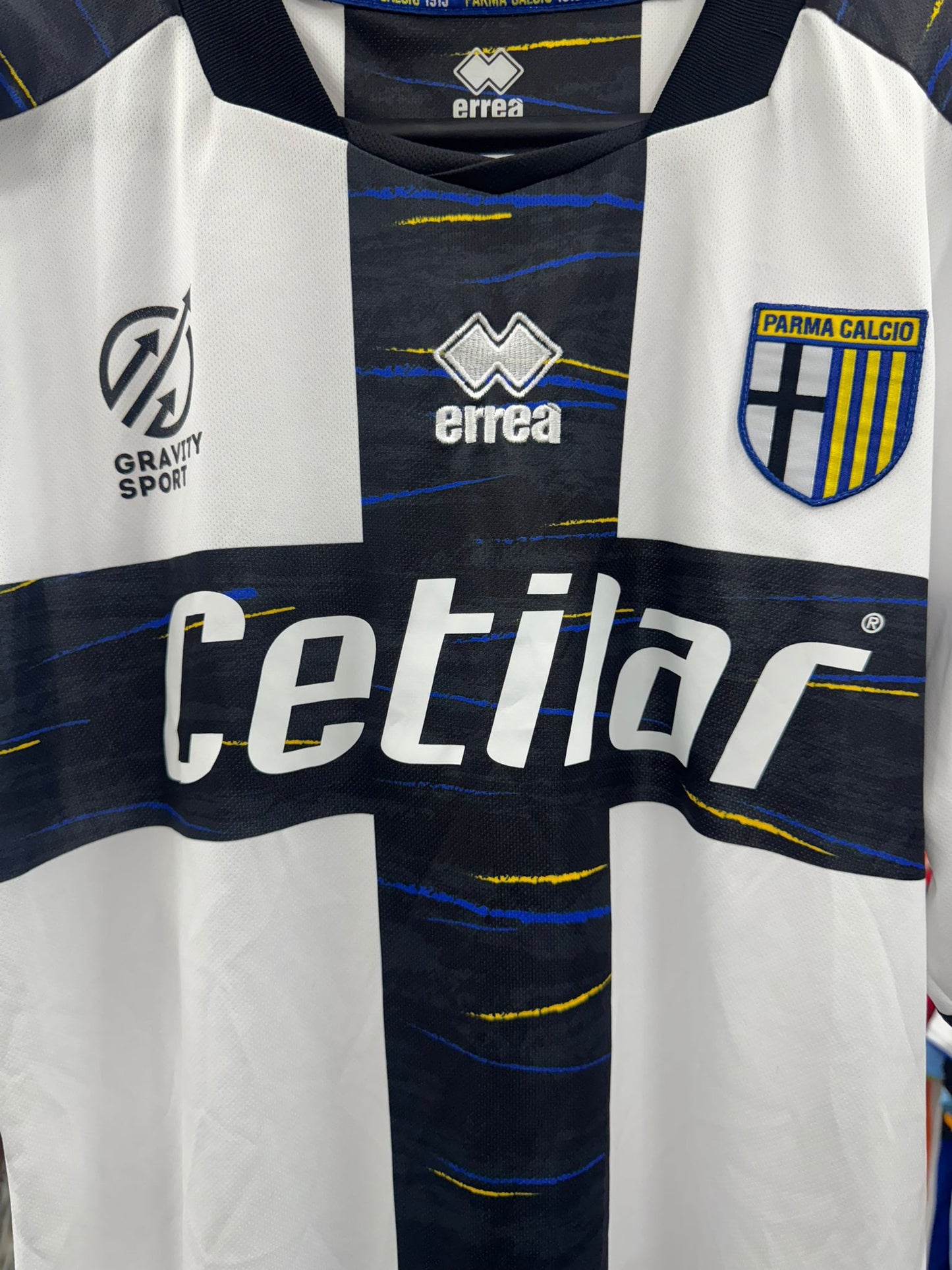 Parma Calcio 2021/22 Home Shirt - XL (Slim Fit)