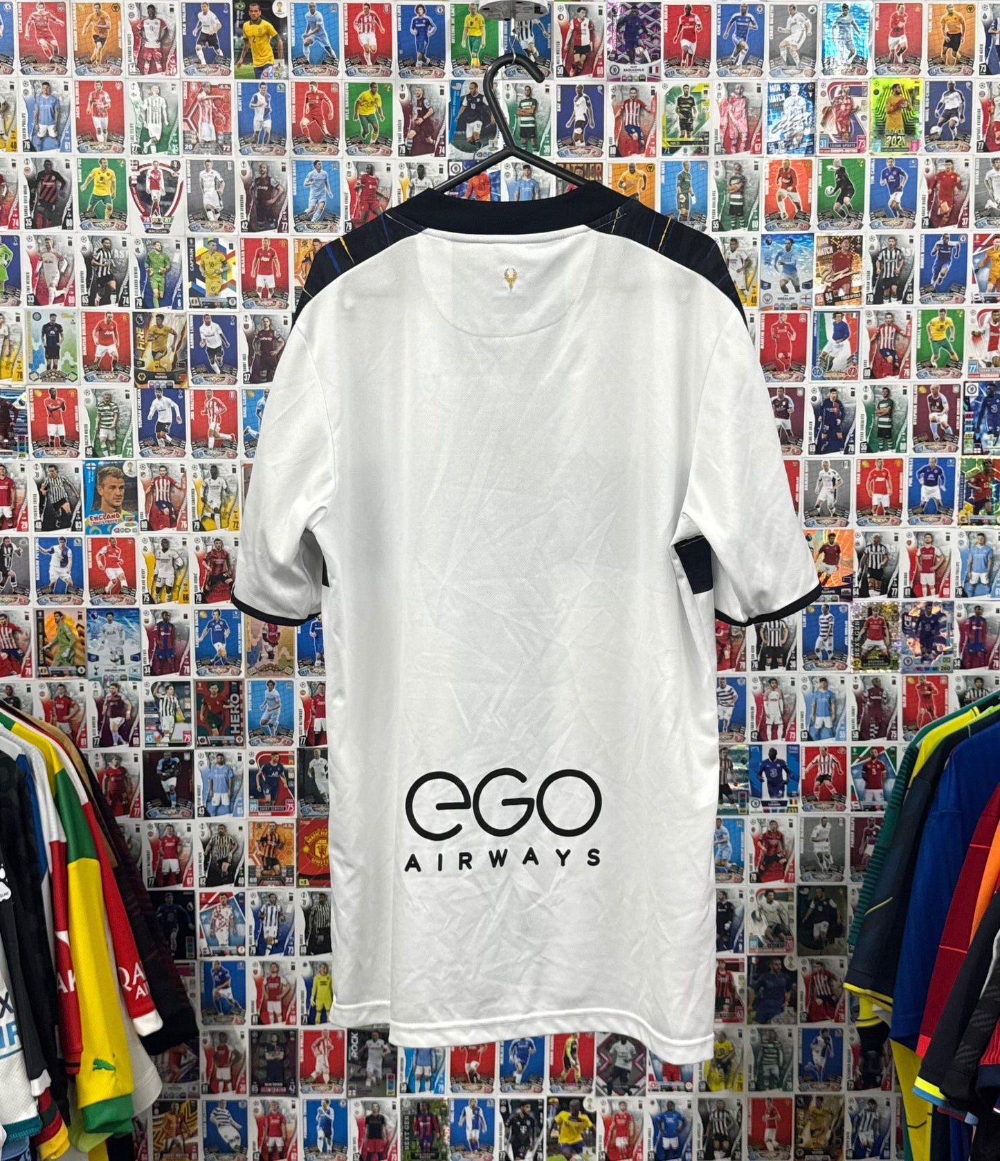 Parma Calcio 2021/22 Home Shirt - XL (Slim Fit)