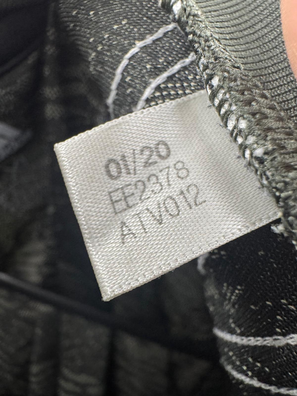 Manchester United 2020/21 - Away Shirt - XL