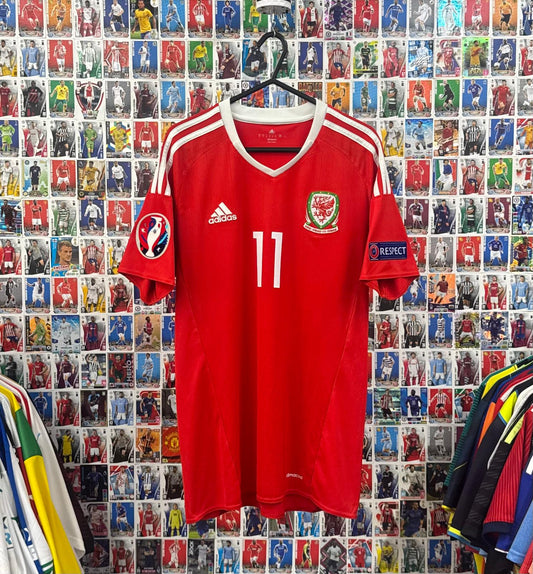 Wales 2016 - Home Shirt - Bale 11 - M