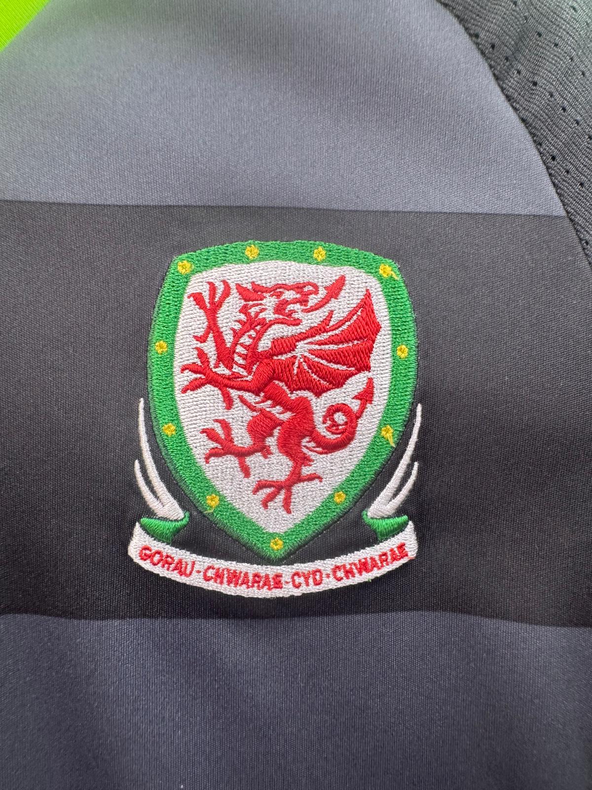 Wales 2016 - Away Shirt - Age 11-12