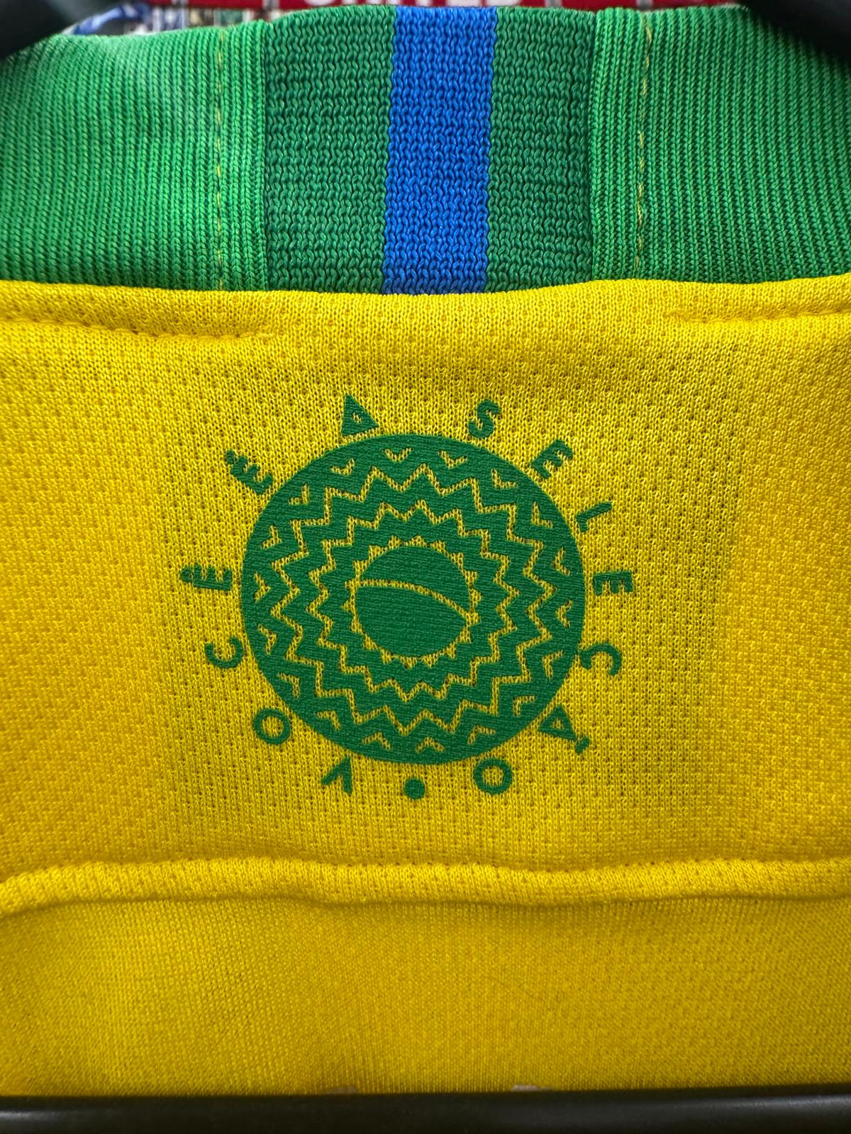 Brazil 2018/19 - Home Shirt - L