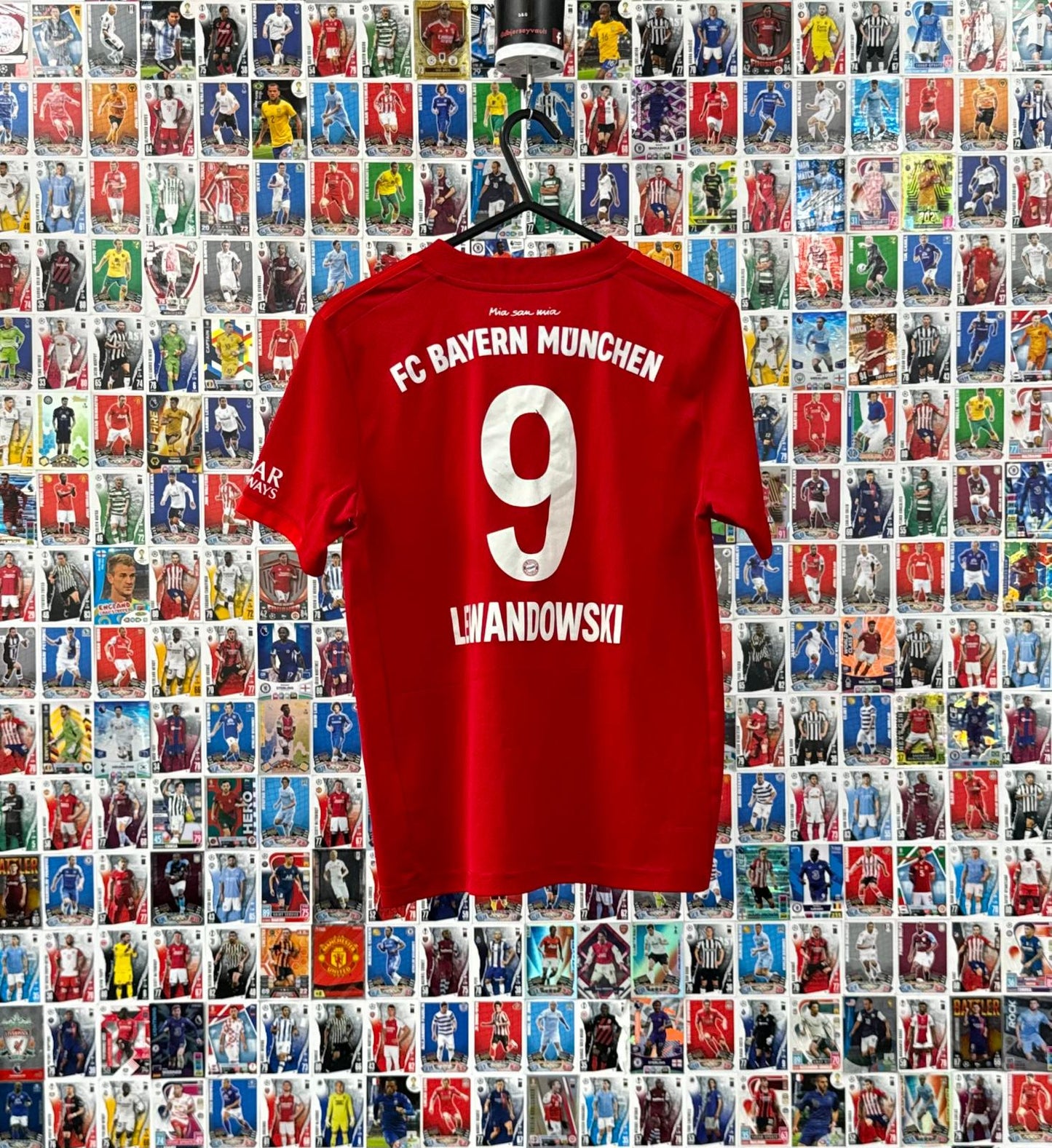 Bayern Munich 2019/20 - Home Shirt - Lewandoski 9 - M Boys - Age 11-12