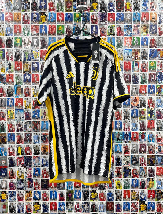 Juventus 2023/24 - Home Shirt - XL - BNWT