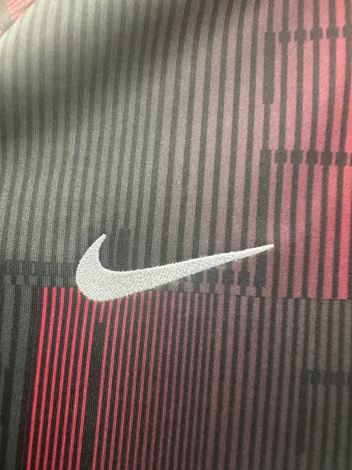 Liverpool 2023/24 - Strike Drill Top - L (Slim Fit)