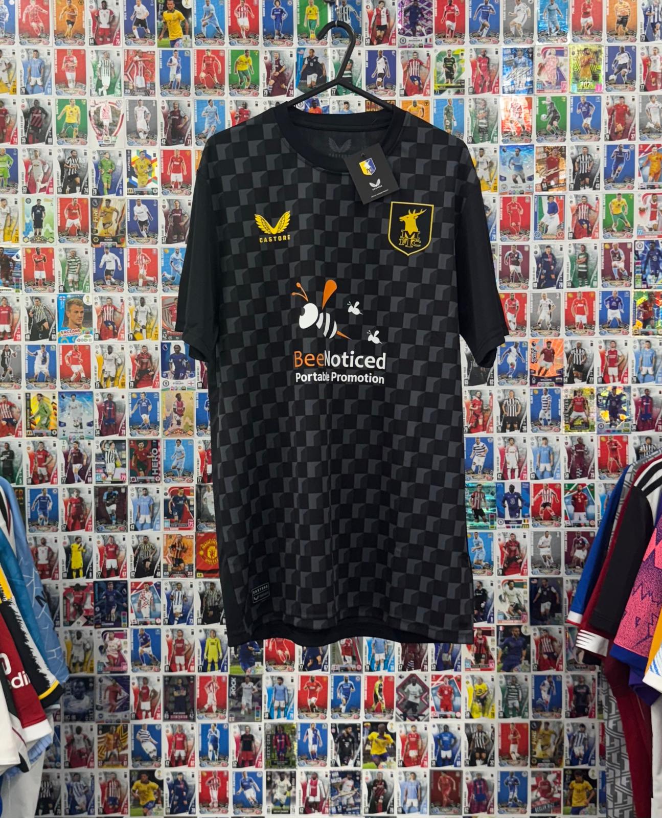 Mansfield Town 2024/25 - Third Shirt - S - BNWT