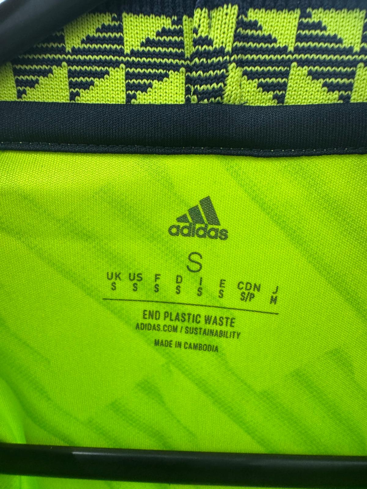 Manchester United 2022/23 - Third Shirt - S