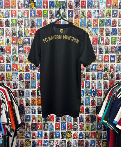 Bayern Munich 2021/22 - Away Shirt - M