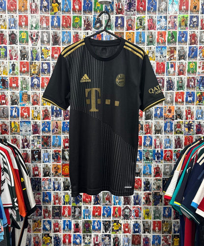 Bayern Munich 2021/22 - Away Shirt - M