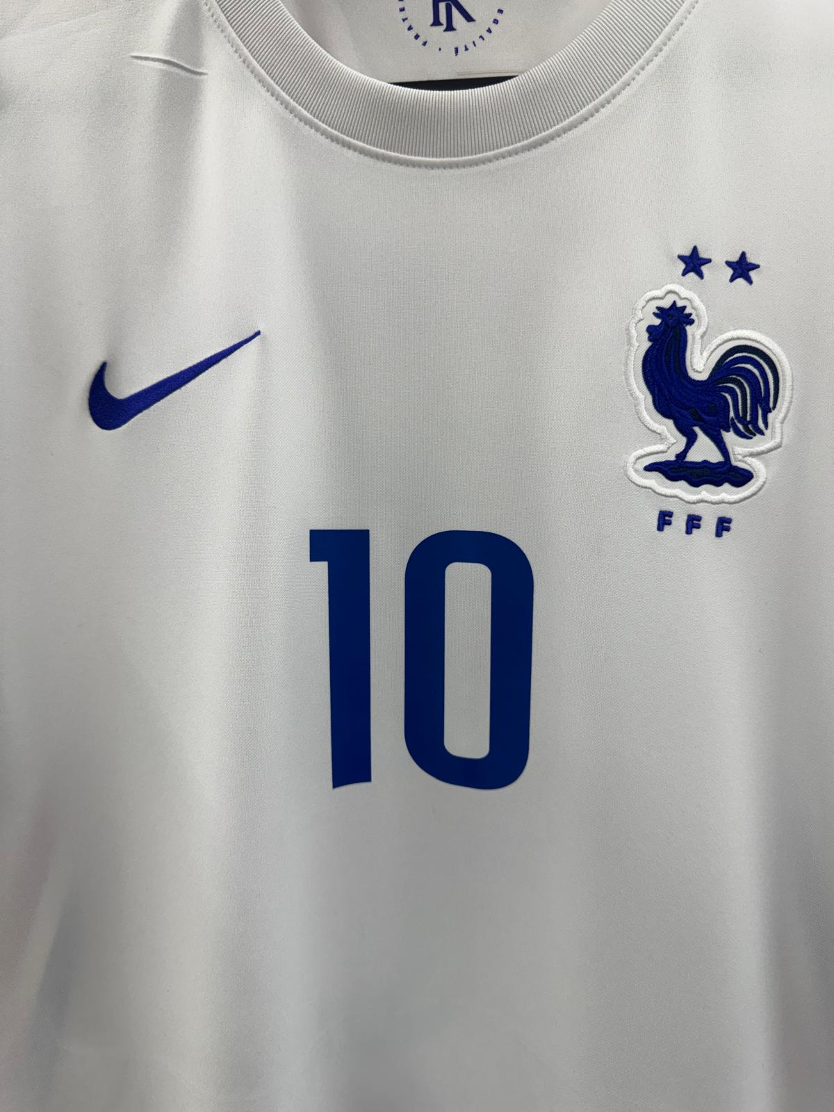 France 2020 - Away Shirt - Mbappe 10 - L